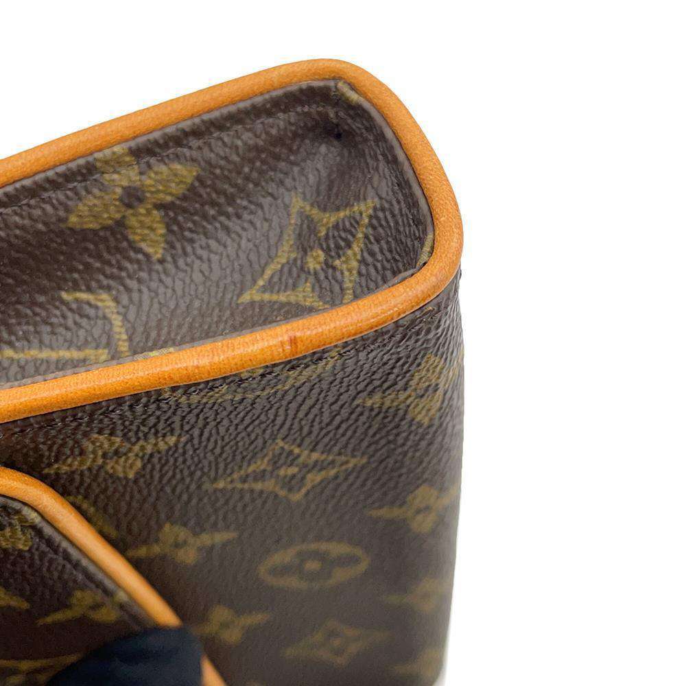LOUIS VUITTON Pochette Florentine BrownM51855 Monogram Size XS