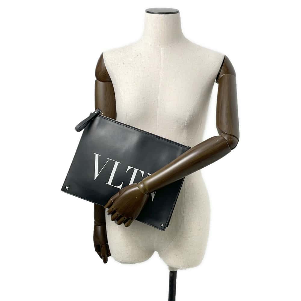 Valentino Garavani VLTN Clutch Bag BlackWY2B0692WJW0NI Leather