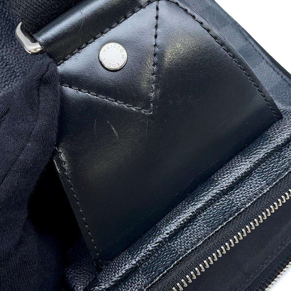 LOUIS VUITTON Avenue Sling Bag NoirN41719 Damier Graphite