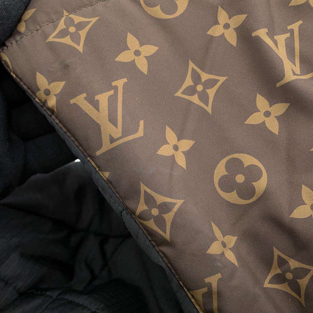 LOUIS VUITTON Short pillow puffer wrap coat Size 38 Black/Brown1AA8YC Nylon100% Leather