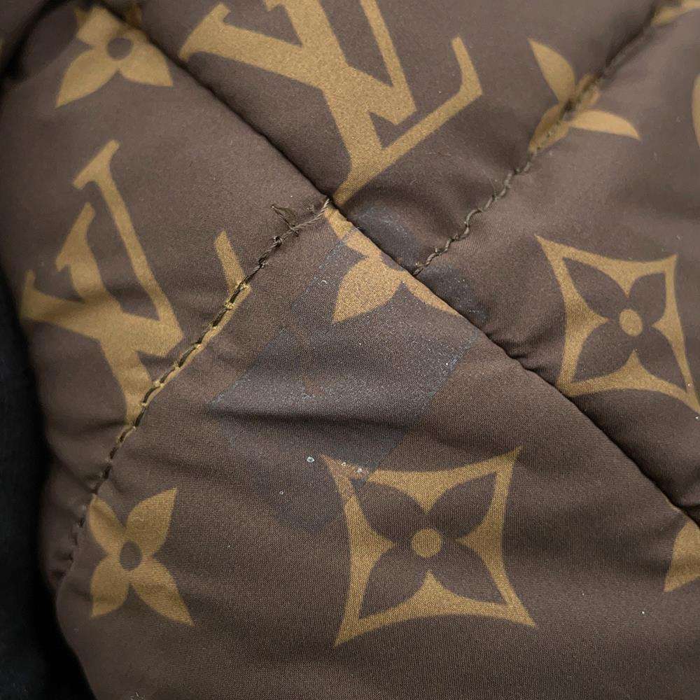 LOUIS VUITTON Short pillow puffer wrap coat Size 38 Black/Brown1AA8YC Nylon100% Leather