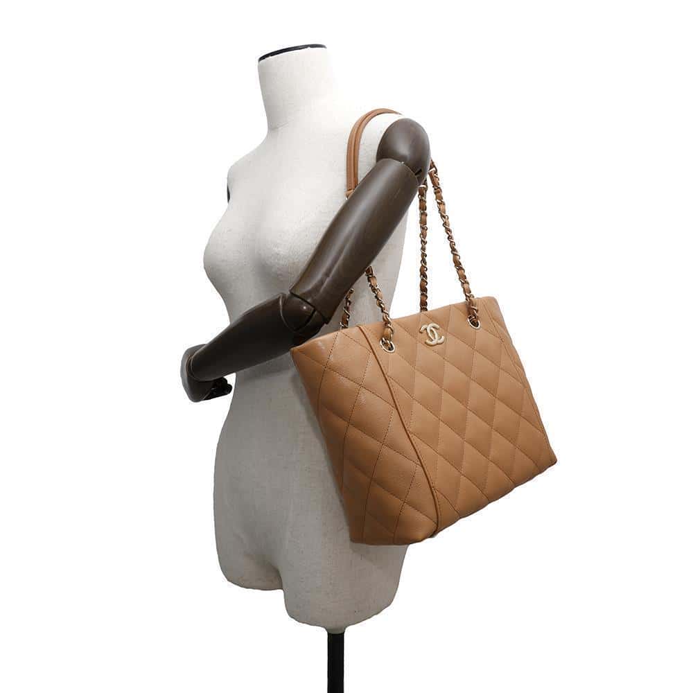 CHANEL CC Logo Matelasse Chain Tote CaramelAS3818 Caviar Leather