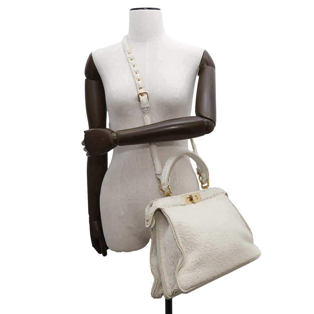 FENDI Peekaboo Icy You White8BN321 Mouton Size Medium