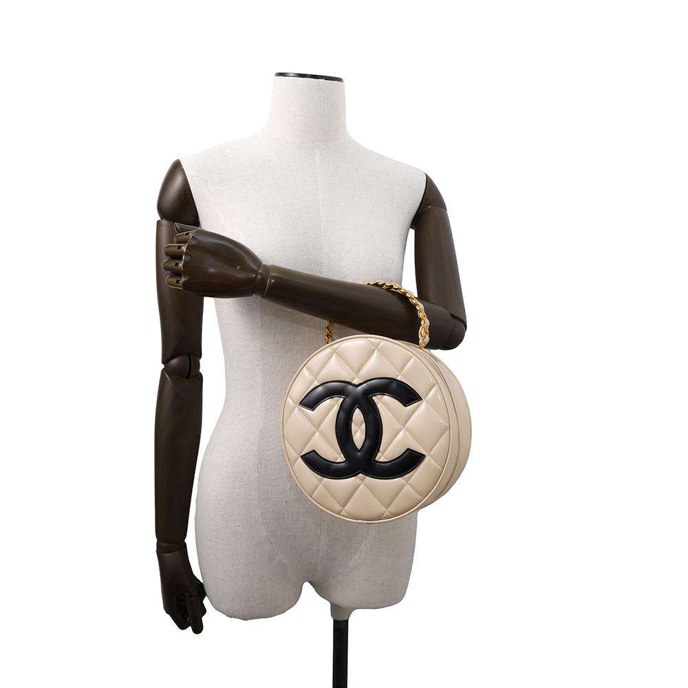 CHANEL Round Vanity Handbag Beige Patent Leather