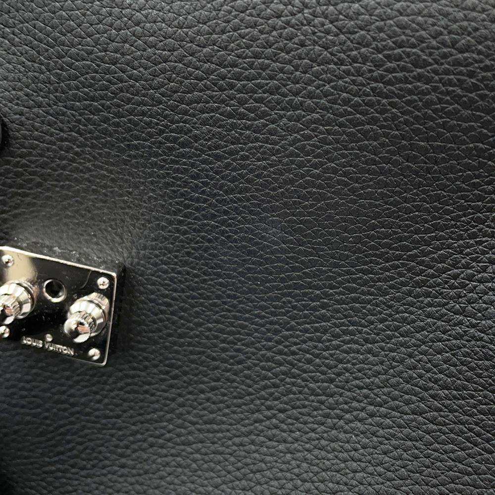 LOUIS VUITTON side trunk NoirM25160 Grained Calf Leather Size MM