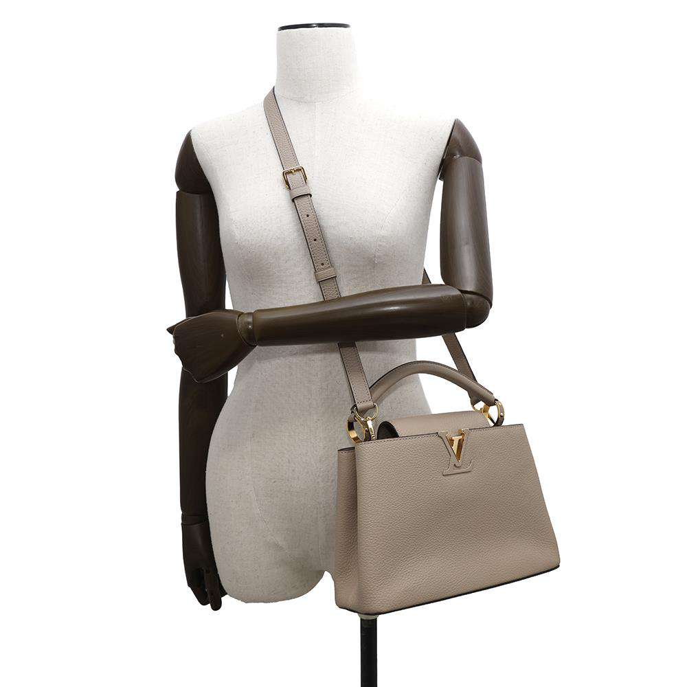 LOUIS VUITTON Capucines GaletM94634 Taurillon Leather Size BB