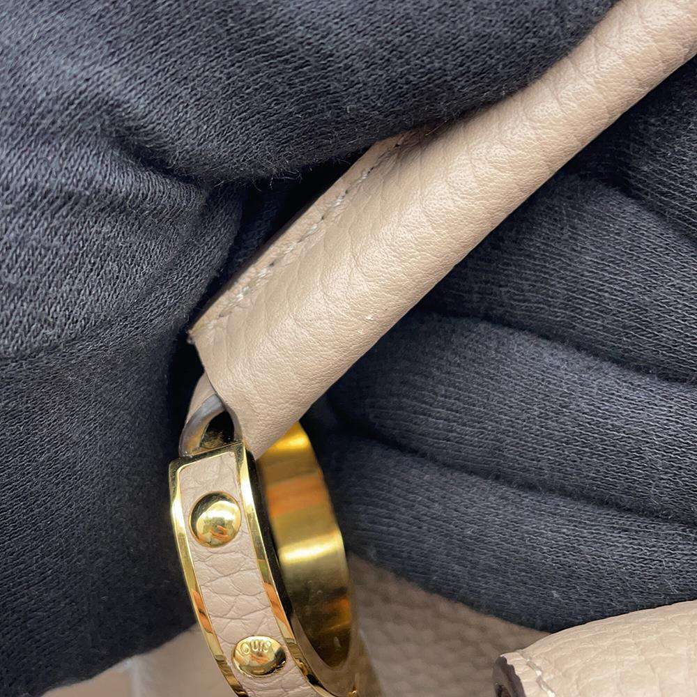 LOUIS VUITTON Capucines GaletM94634 Taurillon Leather Size BB