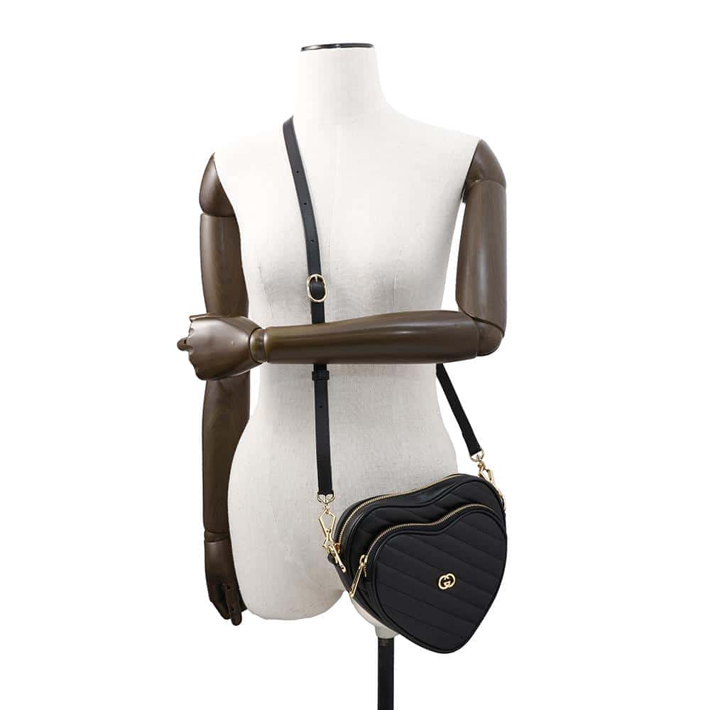 GUCCI Interlocking G Heart Shoulder Bag Black751628 Leather
