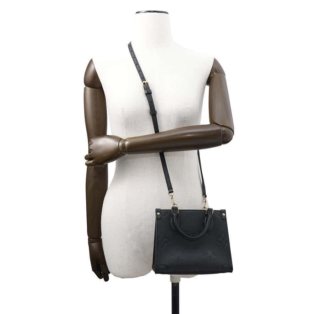 LOUIS VUITTON Onthego NoirM46993 Monogram Empreinte Leather Size BB