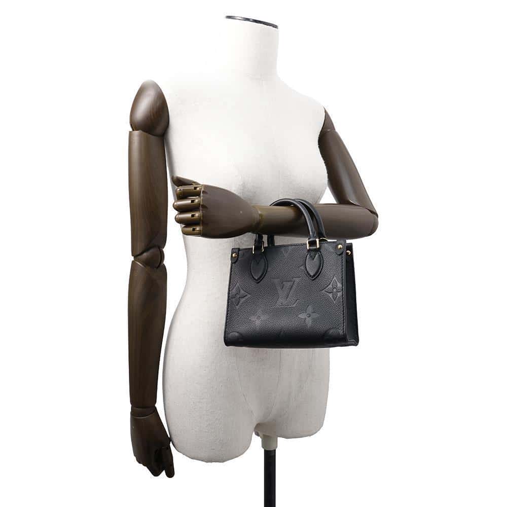 LOUIS VUITTON Onthego NoirM46993 Monogram Empreinte Leather Size BB