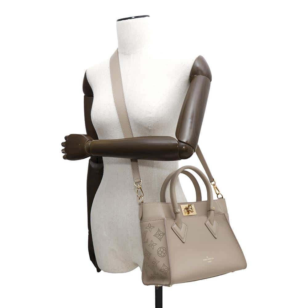 LOUIS VUITTON On My Side GaletM20600 Monogram Mahina Calf Leather Size PM