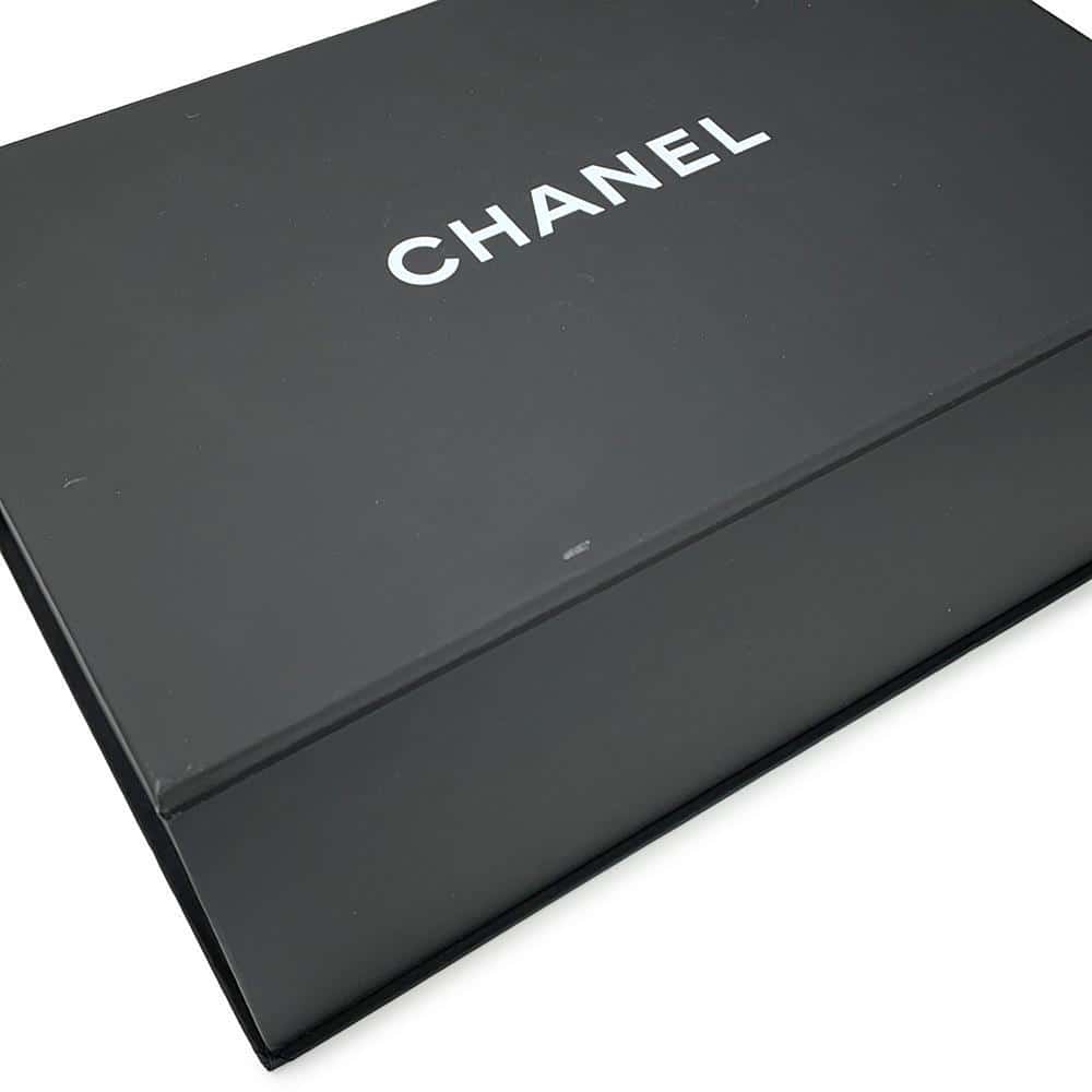 CHANEL Matelasse ChainShoulder Bag WhiteAS3226 Lambskin