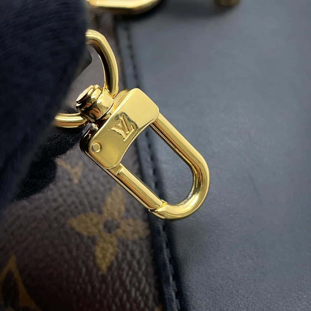 LOUIS VUITTON Padlock on Strap NoirM80559 Monogram