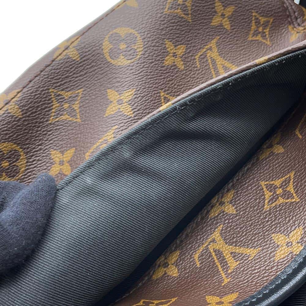 LOUIS VUITTON Magnetic messenger NoirM45557 Monogram Macassar Canvas