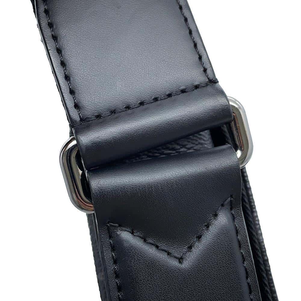 LOUIS VUITTON District NV2 NoirM45272 Monogram Eclipse Size PM