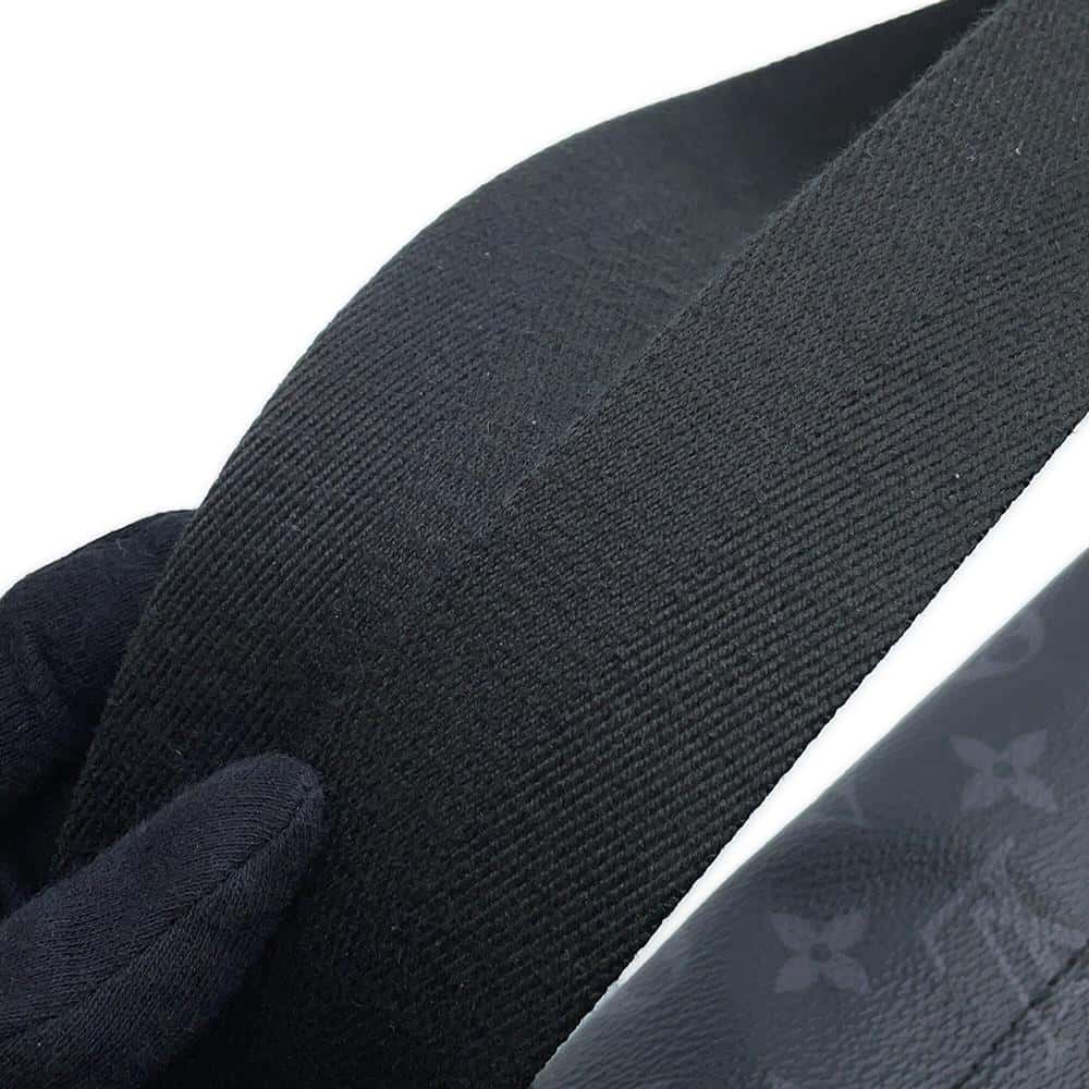 LOUIS VUITTON District NV2 NoirM45272 Monogram Eclipse Size PM
