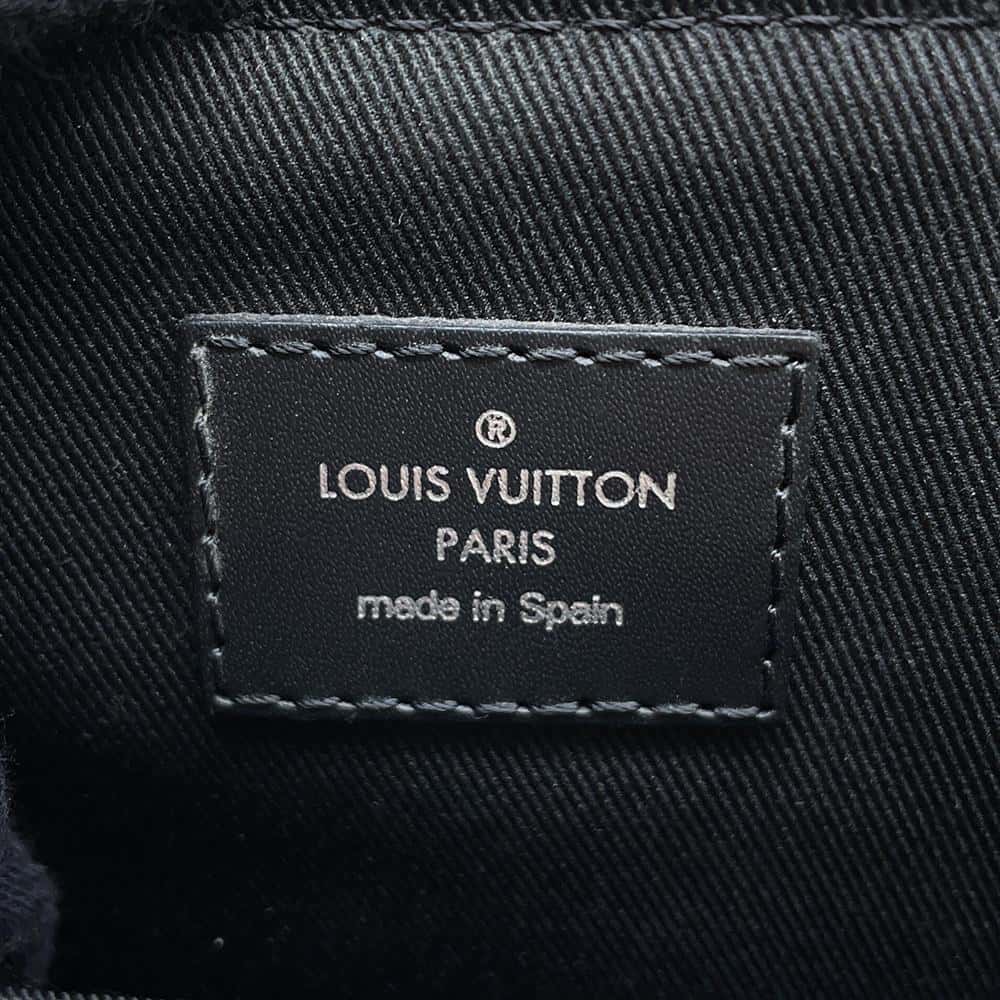 LOUIS VUITTON District NV2 NoirM45272 Monogram Eclipse Size PM