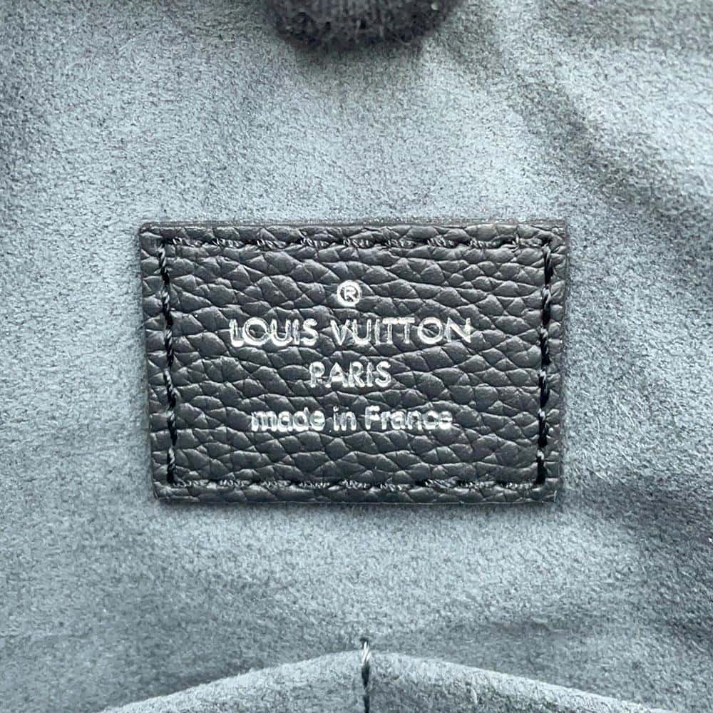 LOUIS VUITTON Haumea NoirM55029 Monogram Mahina