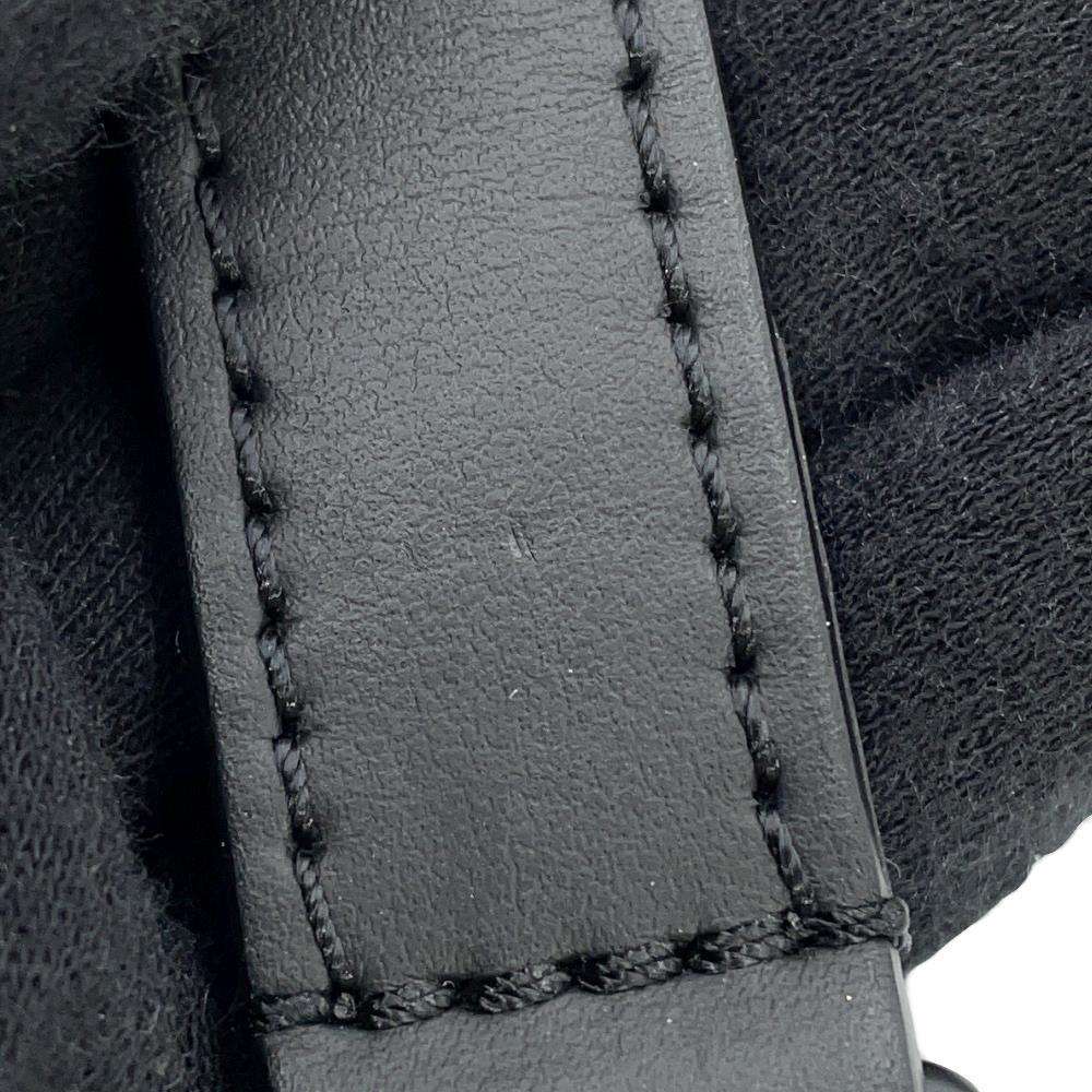 LOUIS VUITTON SPadlock Vertical Wearable Wallet NoirM81524 Monogram・Taurillon