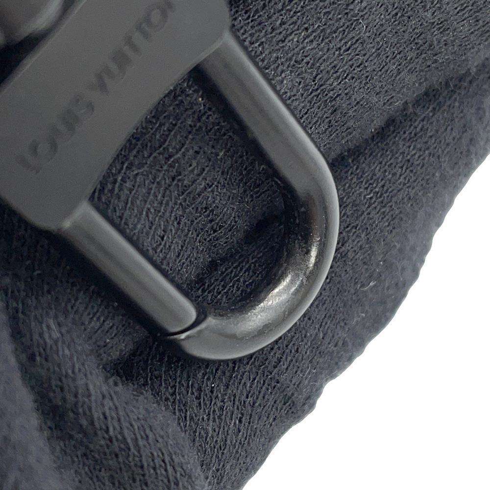 LOUIS VUITTON SPadlock Vertical Wearable Wallet NoirM81524 Monogram・Taurillon