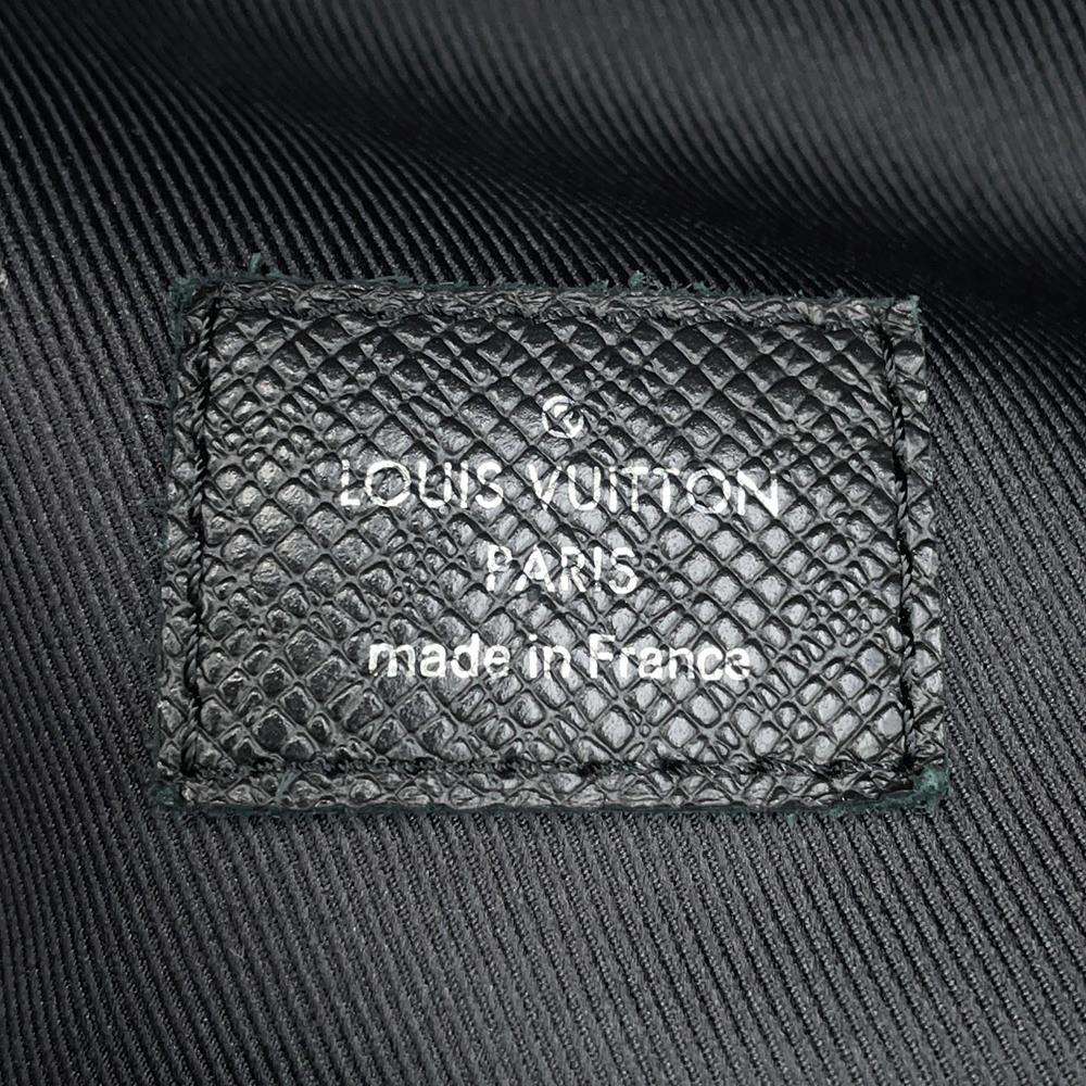 LOUIS VUITTON Discovery・Backpack NoirM30230 Taiga Leather Monogram Eclipse
