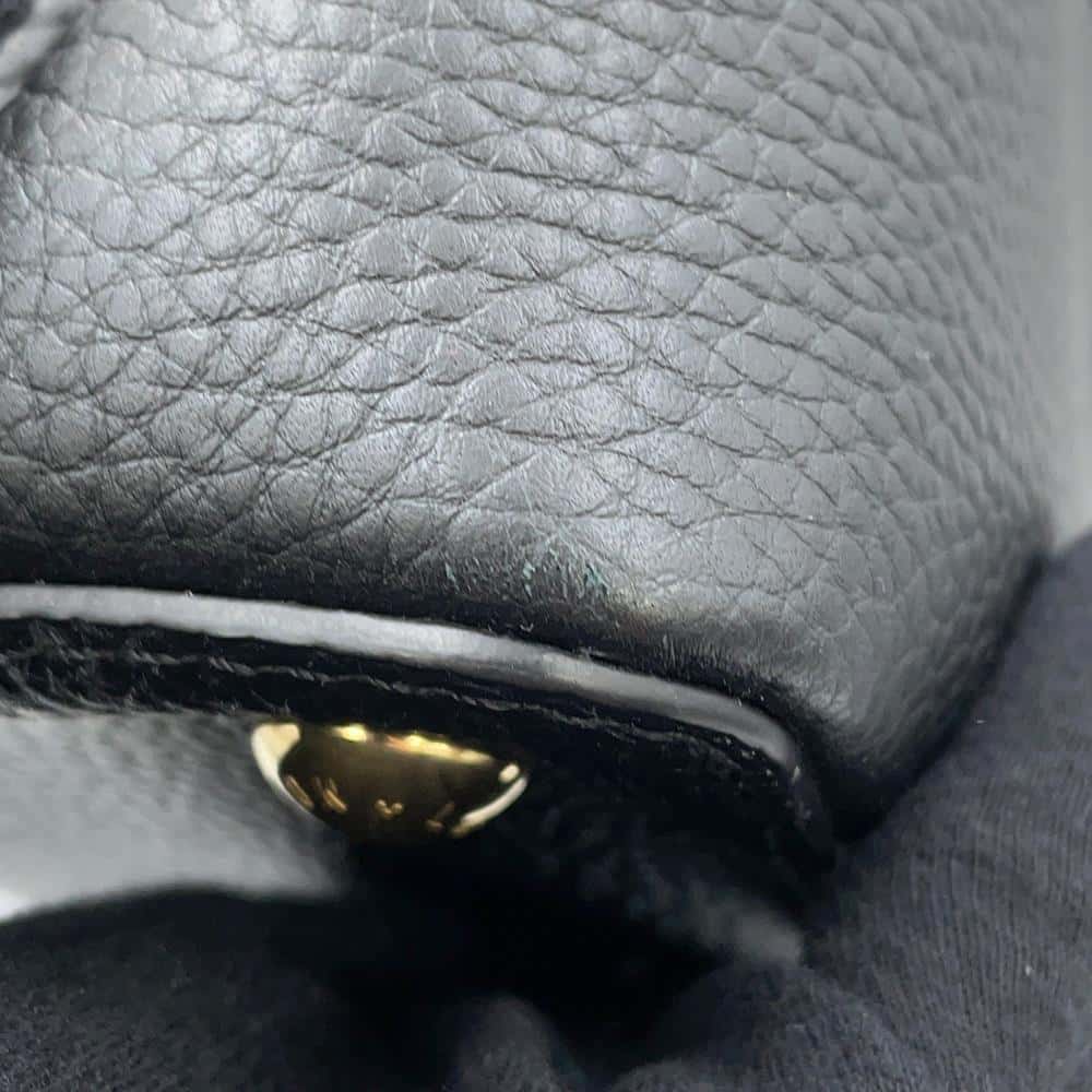 LOUIS VUITTON Capucines BlackM59073 Taurillon Leather Shearling Size MM