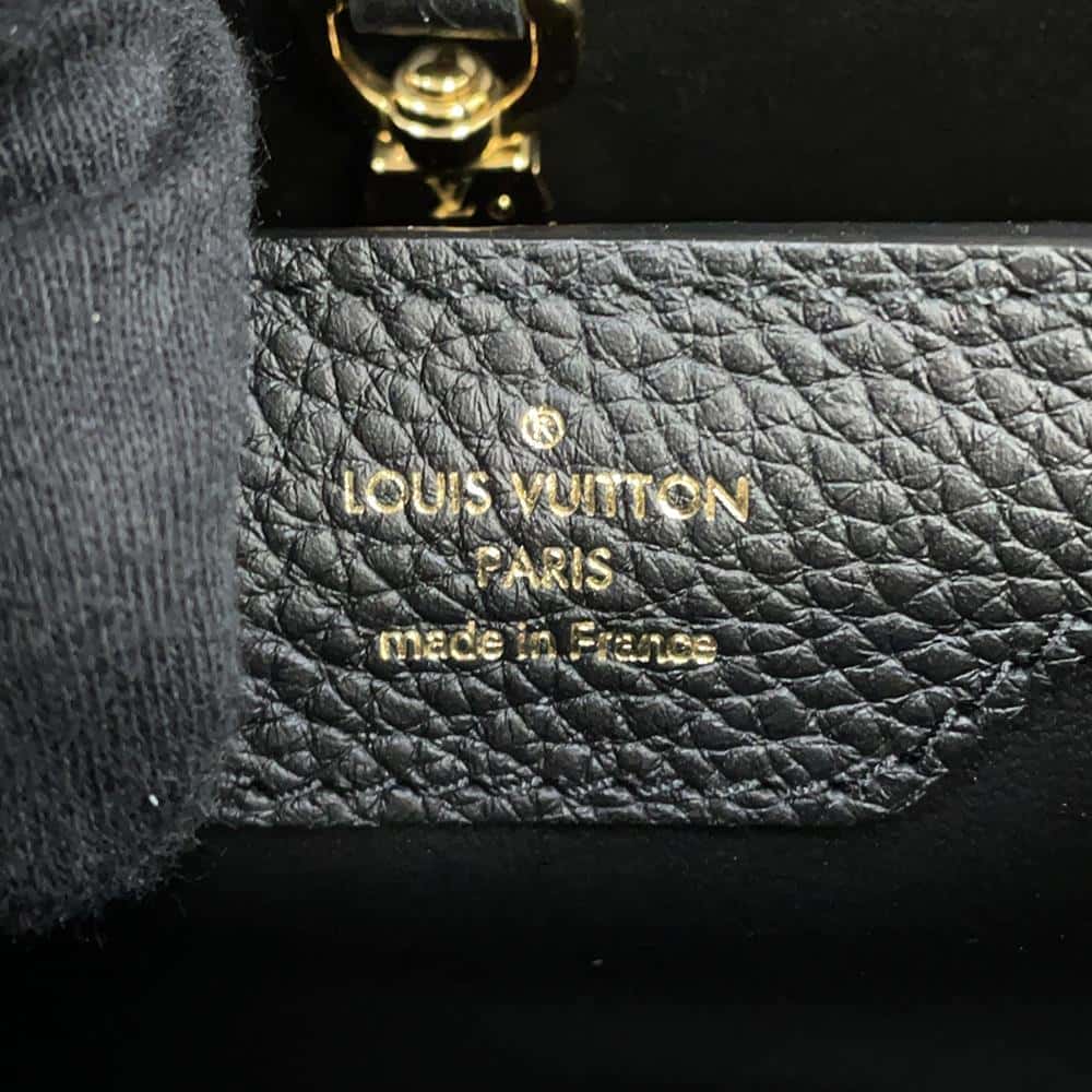 LOUIS VUITTON Capucines BlackM59073 Taurillon Leather Shearling Size MM