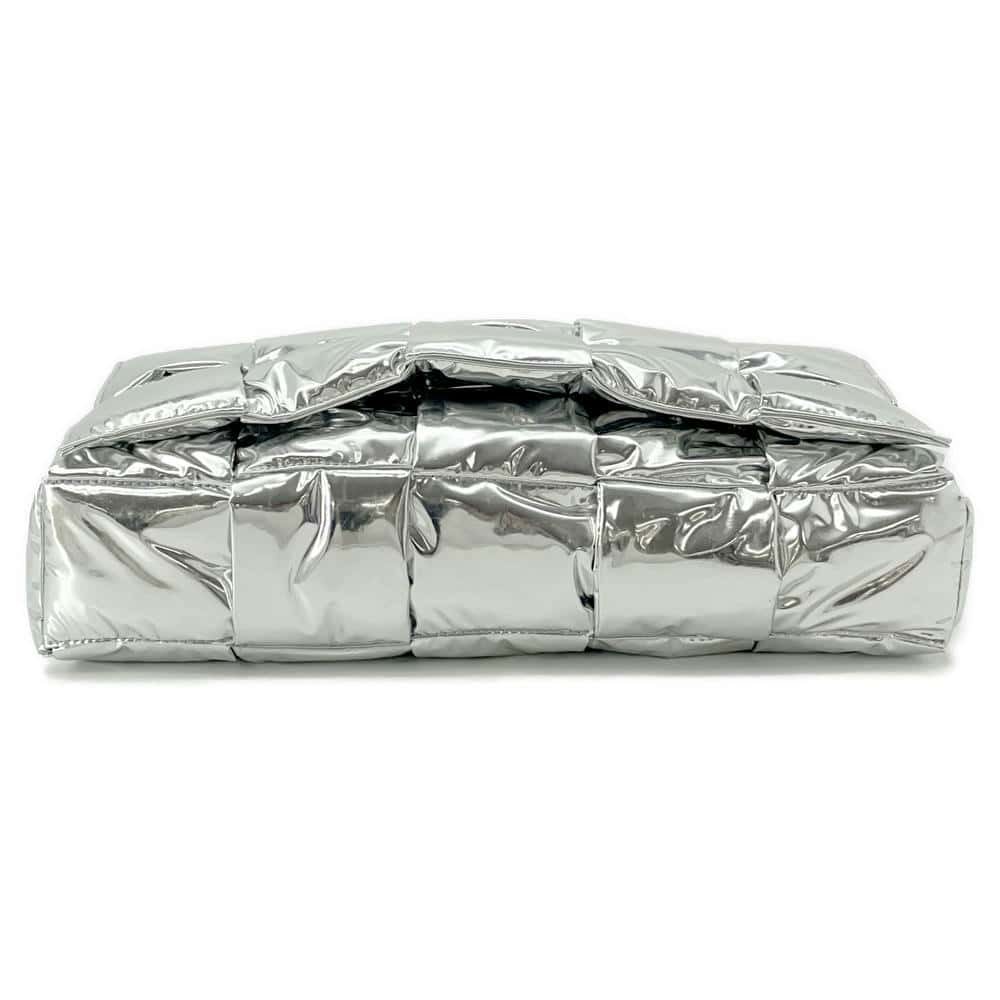 Bottega Veneta INTRECCIATO Cassette Metallic Effect Shoulder Bag Silver701349 Patent Leather Size Large