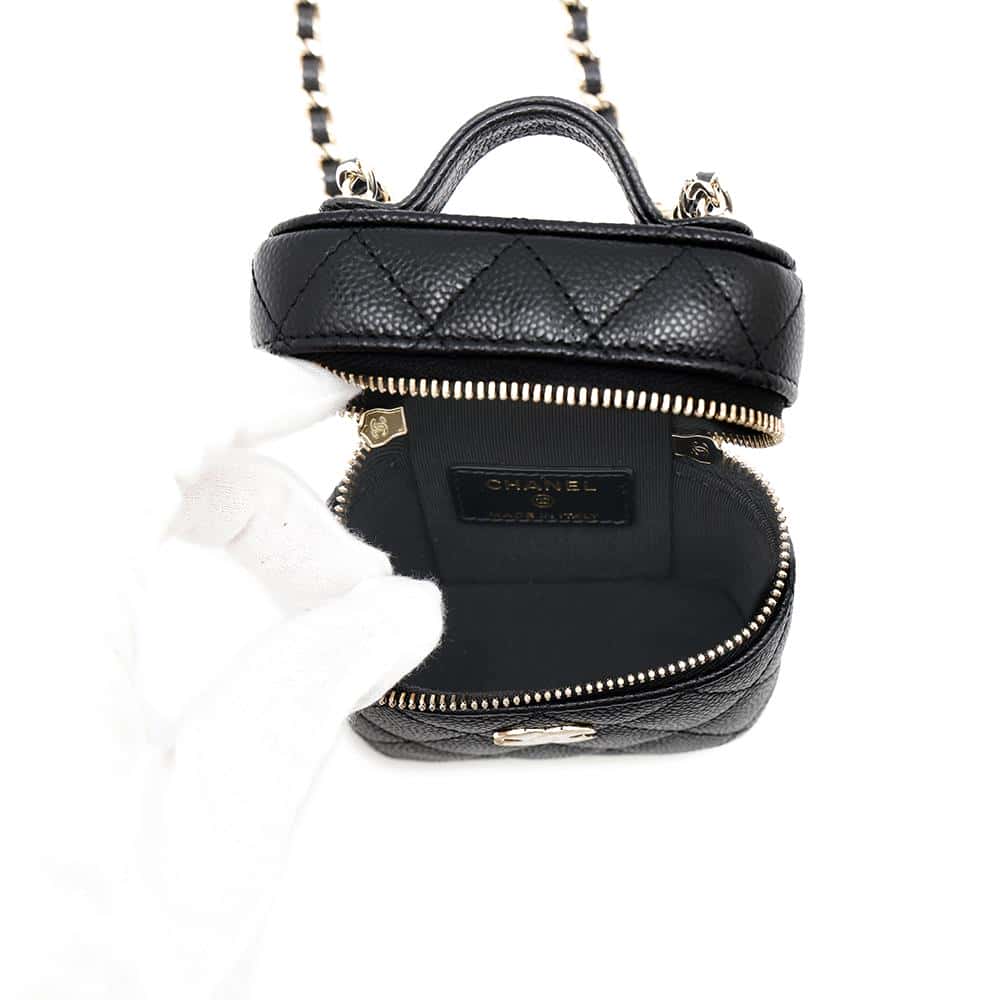 CHANEL Matelasse Vanity Case Shoulder Bag BlackAP2503 Caviar Leather Size Small