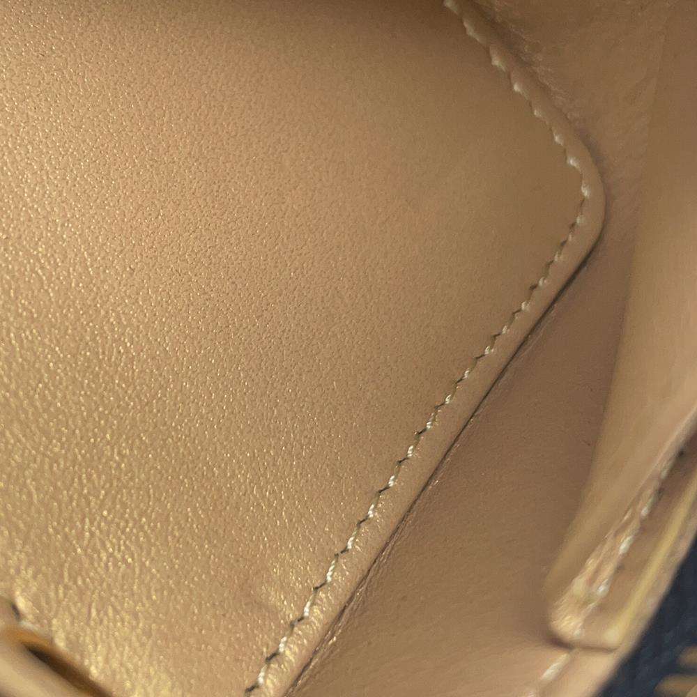 CHANEL Matelasse CC Logo Shoulder Bag Black/GoldAP2393 Lambskin Metal