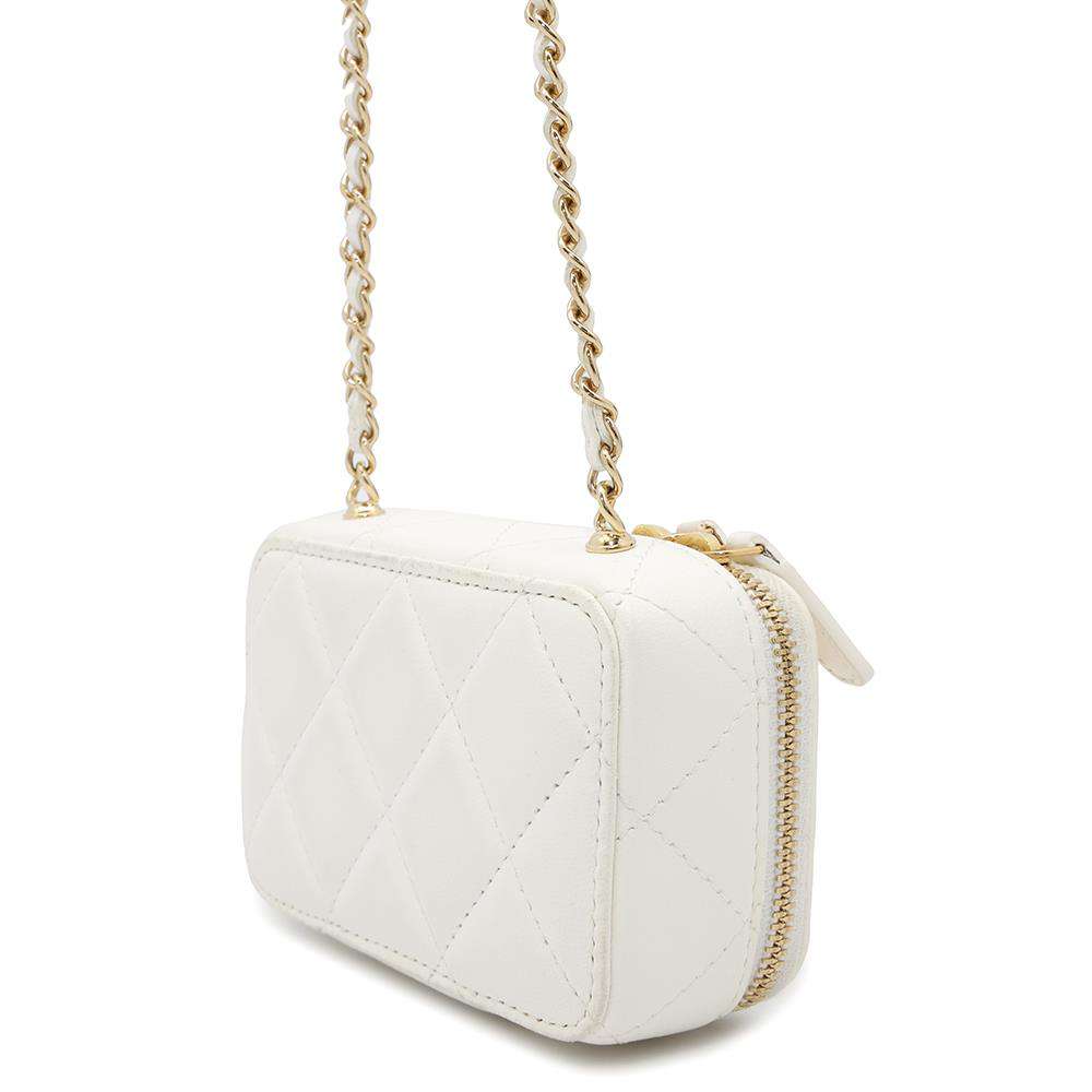 CHANEL Matelasse CC Logo Shoulder Bag White/GoldAP2393 Lambskin Metal