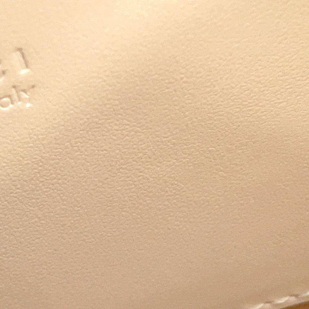 GUCCI Interlocking G heart Ivory751628 Leather