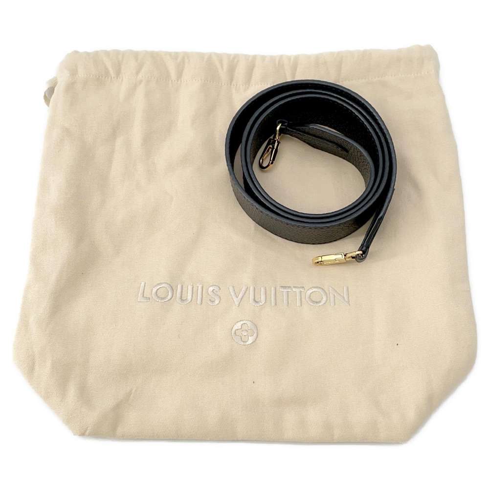 LOUIS VUITTON Capucines BlackM56669 Taurillon Leather Size MINI