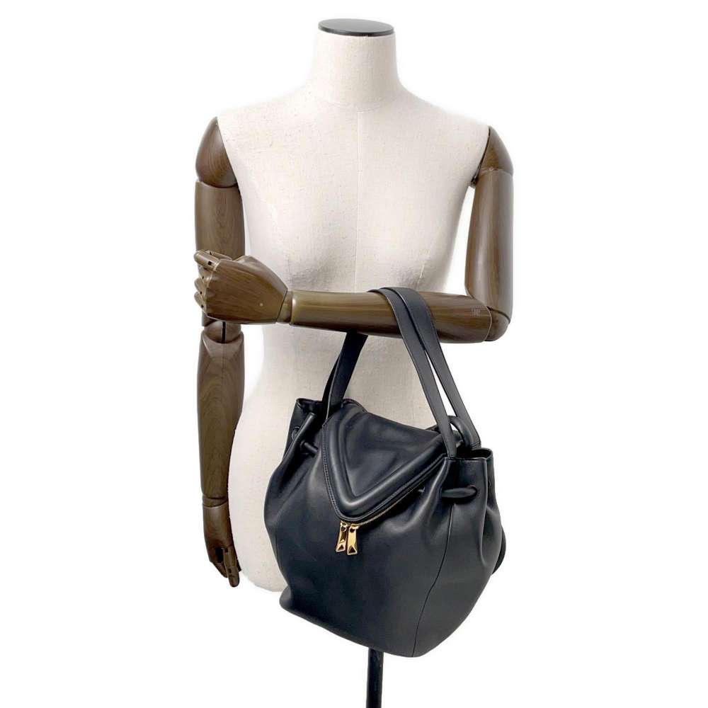 Bottega Veneta Beak Shoulder Bag Black666531 Leather