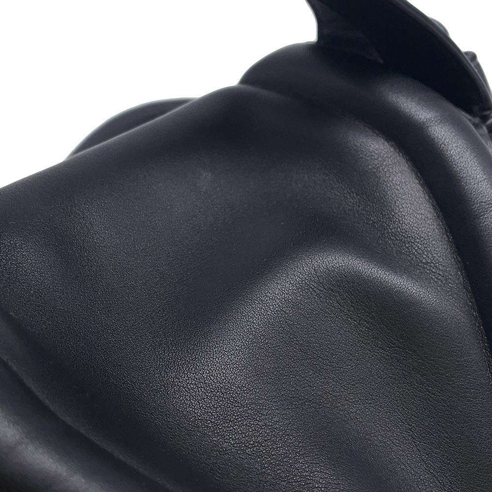 Bottega Veneta Beak Shoulder Bag Black666531 Leather