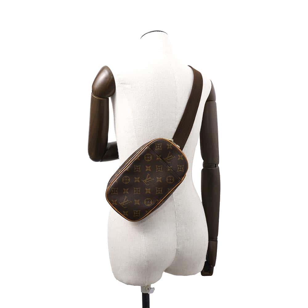 LOUIS VUITTON Pochette Gange BrownM51870 Monogram