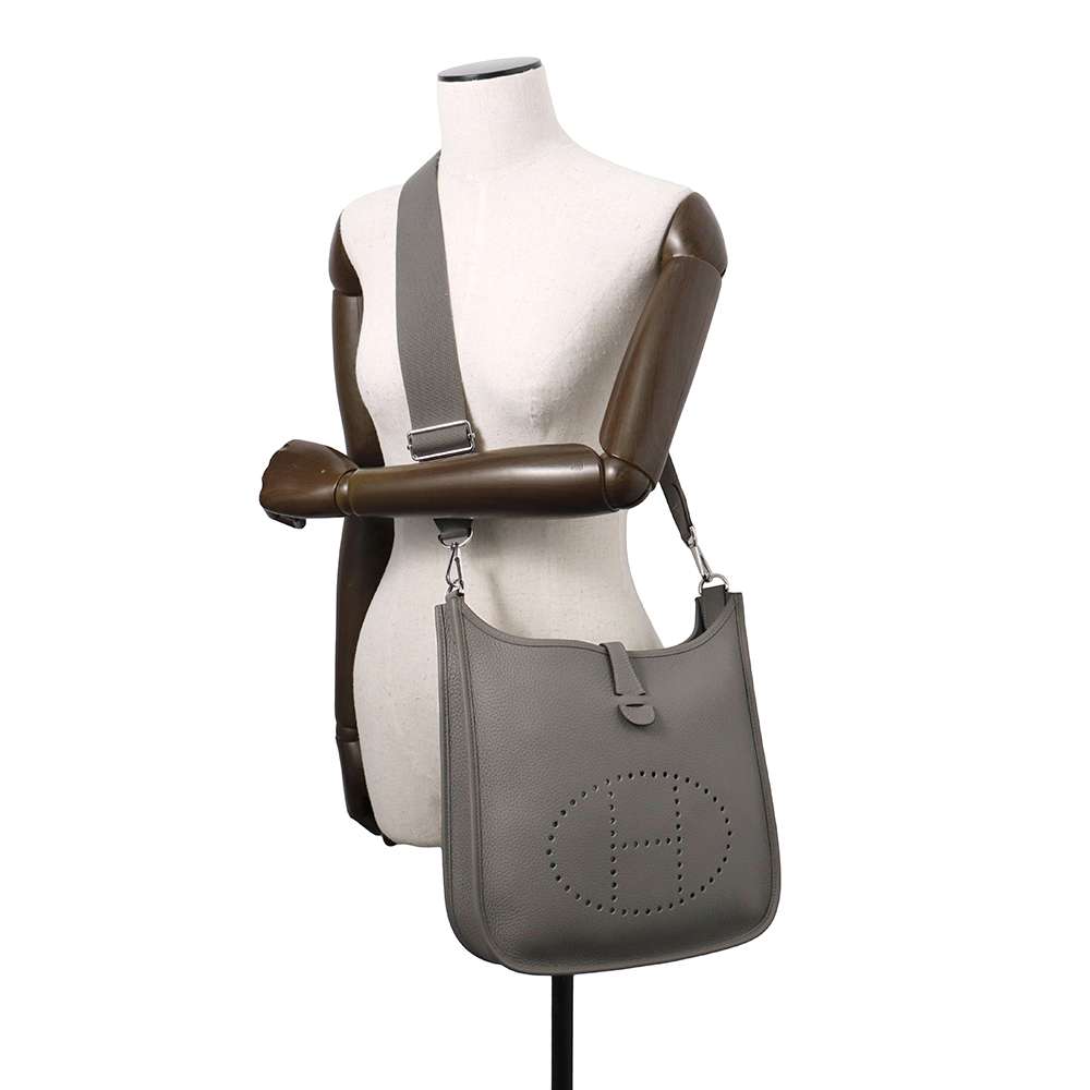 HERMES Evelyne 3 Gris Meyer Taurillon Clemence Size PM