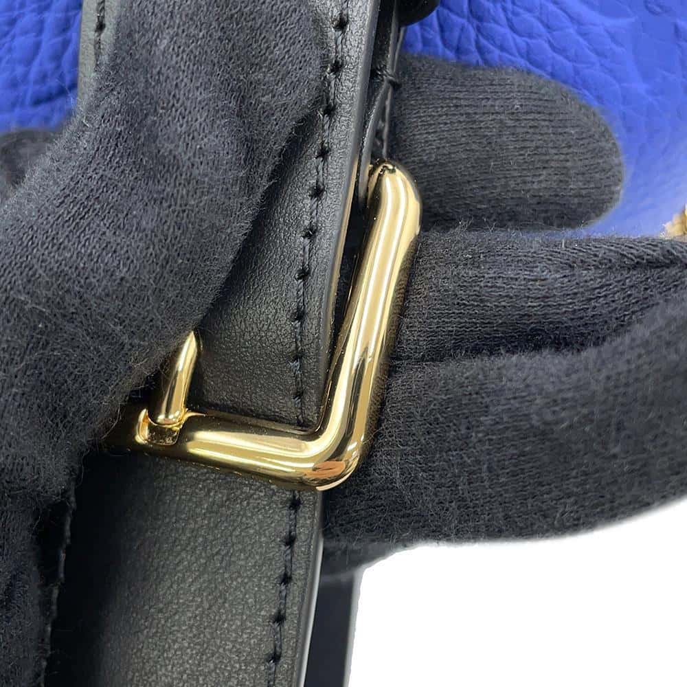 LOUIS VUITTON Louis Vuitton x NBA Cloak Dopp Kit BlueM21106 Monogram・Taurillon