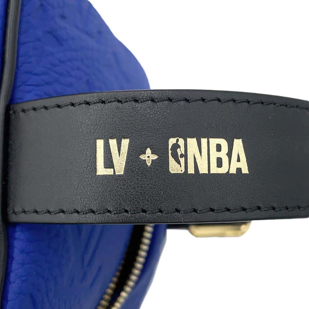 LOUIS VUITTON Louis Vuitton x NBA Cloak Dopp Kit BlueM21106 Monogram・Taurillon