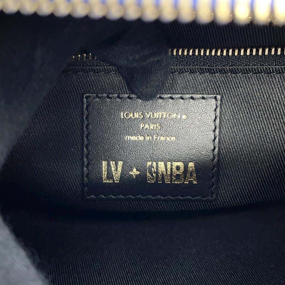 LOUIS VUITTON Louis Vuitton x NBA Cloak Dopp Kit BlueM21106 Monogram・Taurillon