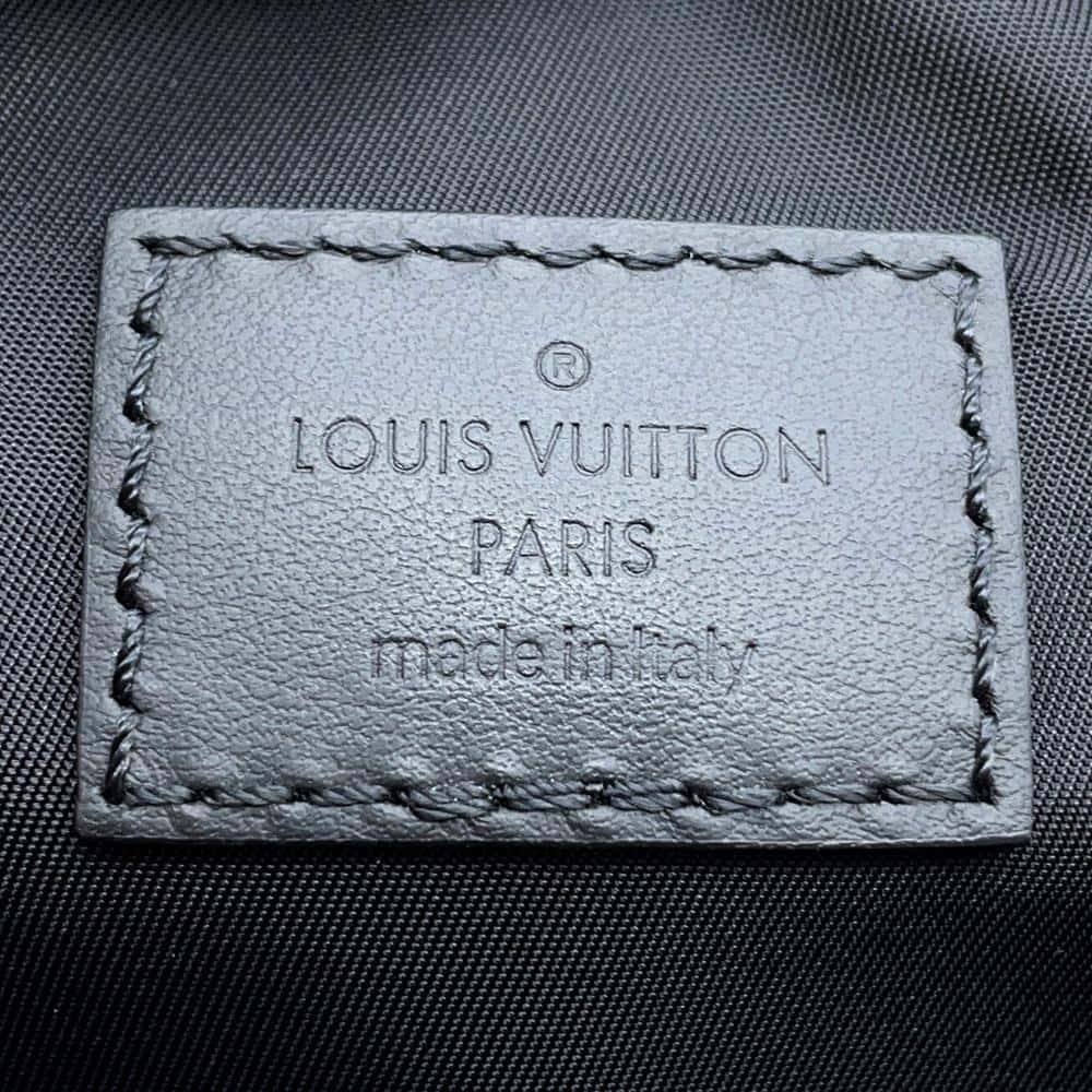 LOUIS VUITTON Comet Bumbag NoirM22494 Monogram/Spotlight