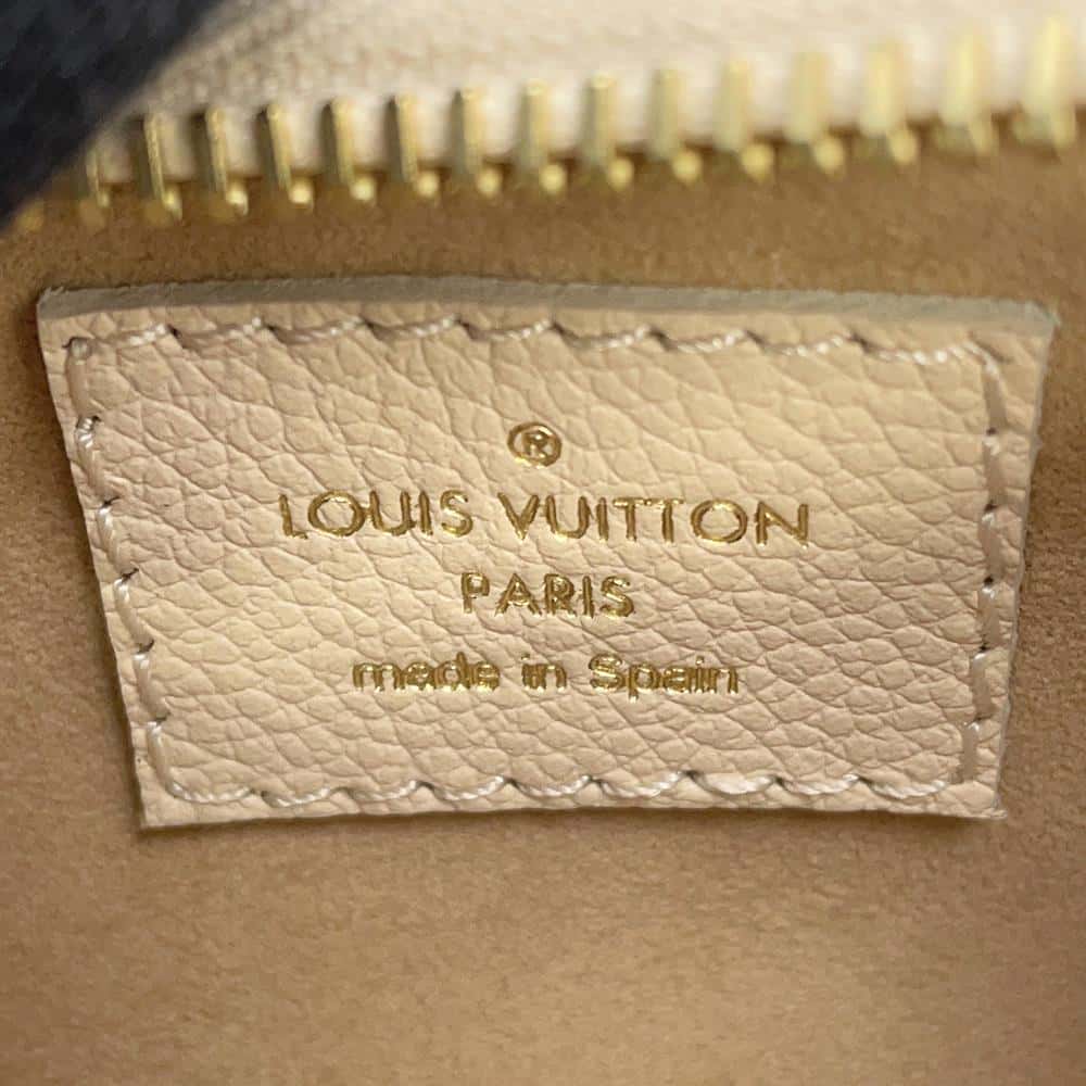 LOUIS VUITTON mini moon claimM82519 Monogram Empreinte Leather