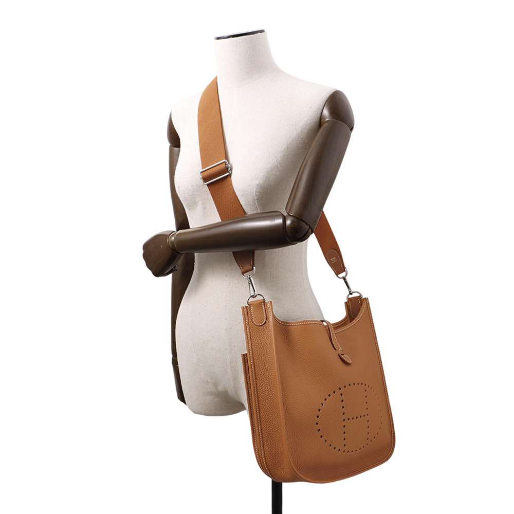 HERMES Evelyne 3 Gold Taurillon Clemence Size PM