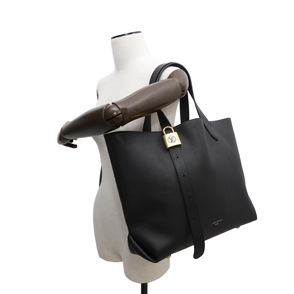 LOUIS VUITTON Lowkey Cabas NoirM25341 Grained Calf Leather Size MM