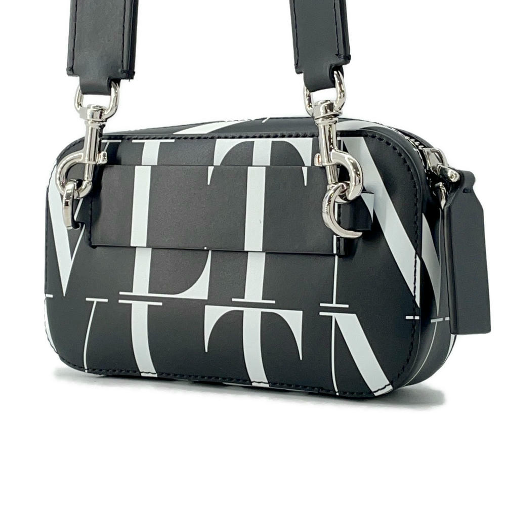 Valentino Garavani VLTNLogo Shoulder Bag Black/WhiteWY2B0954BLH Leather