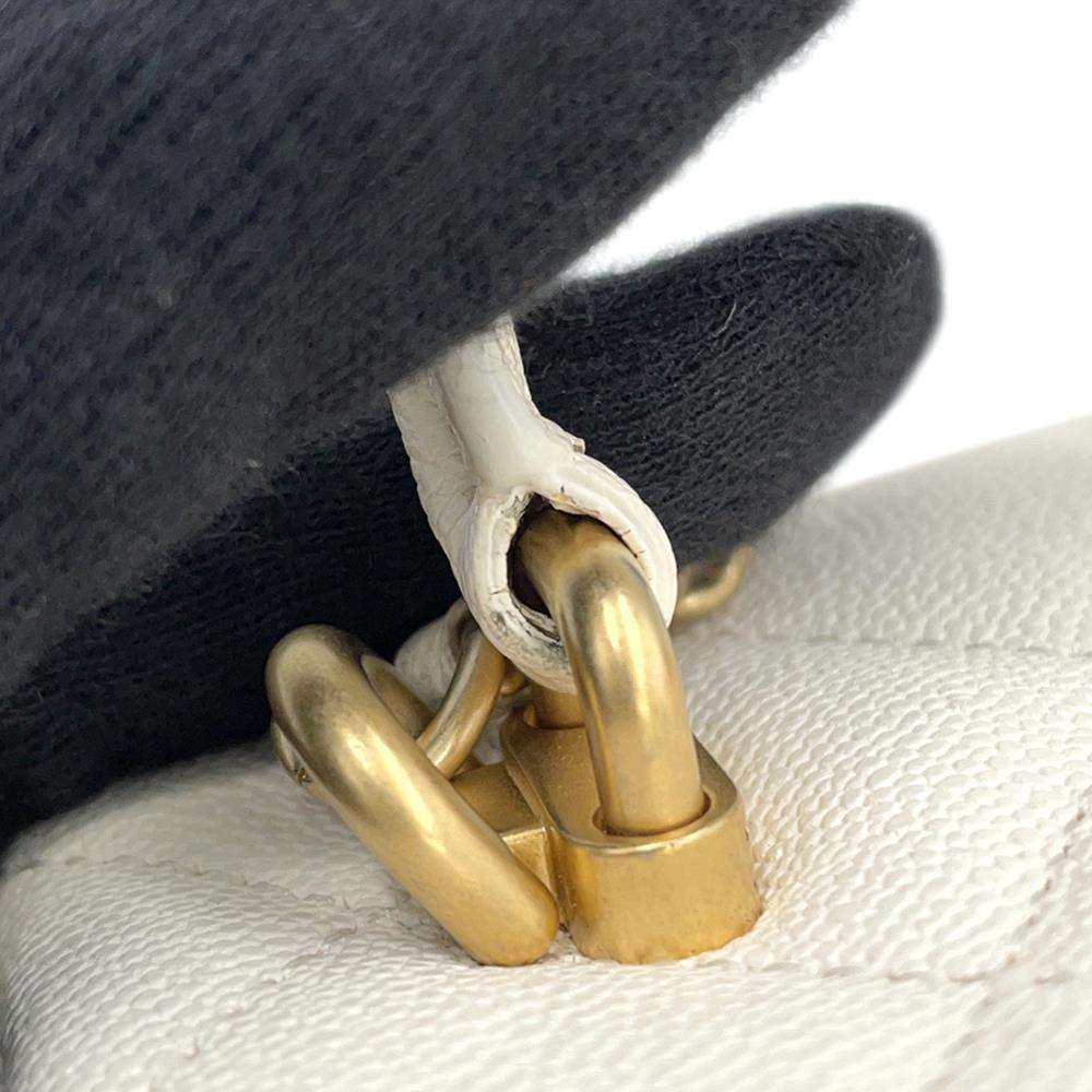 CHANEL Matelasse ChainShoulder Mini Vanity WhiteAP2194 Soft Caviar Leather Size Mini