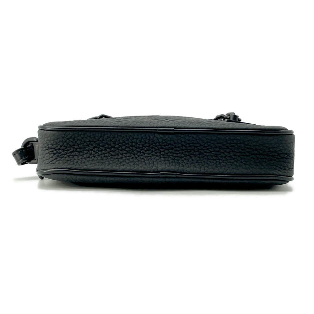 LOUIS VUITTON Pochette Volga NoirM55703 Monogram・Taurillon