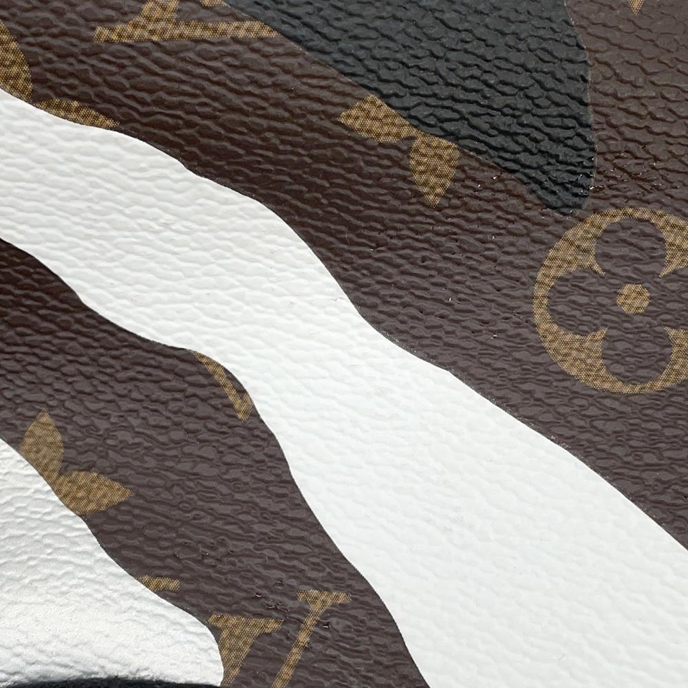 LOUIS VUITTON Neverfull Noir/Gold/SilverM45201 Monogram Size MM