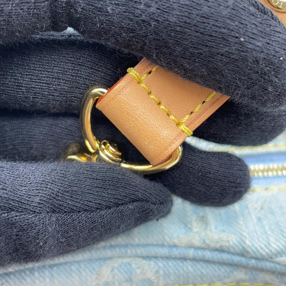 LOUIS VUITTON loop Light BlueM24846 Monogram Denim