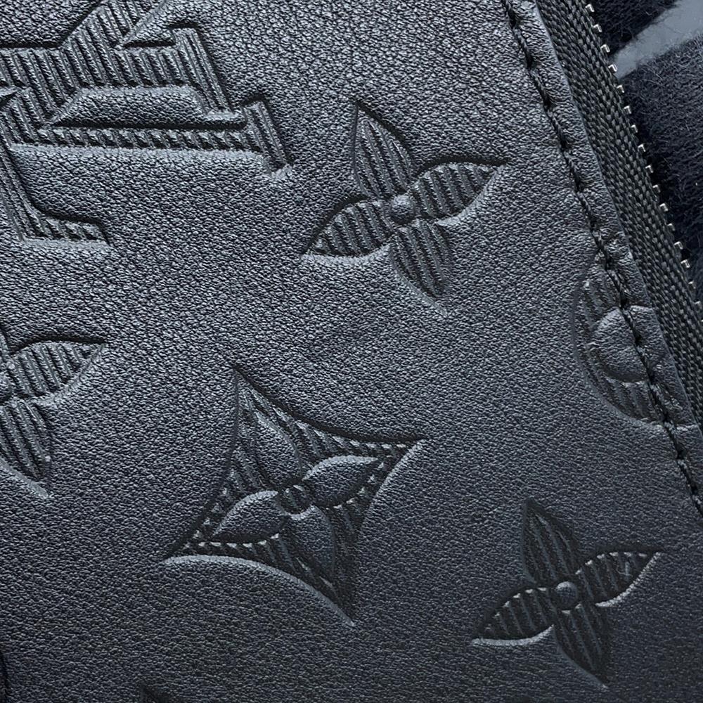 LOUIS VUITTON Gaston Wearable Wallet NoirM81115 Monogram Shadow